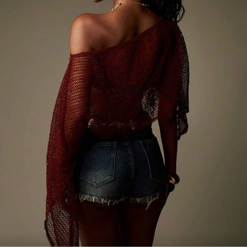 Missguided Burgundy Mesh Off-Shoulder Crop Top - Picture 2 of 4